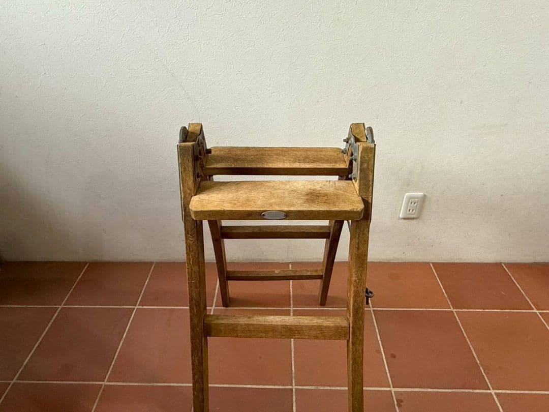 1092 ビンテージ　古い木のステップラダー　脚立　梯子　飾り棚　古家具　レトロ