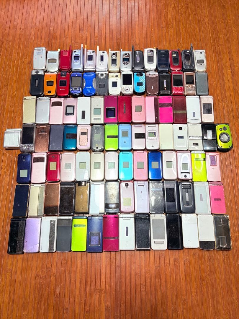 キャリア色々 ガラケー動作未確認ジャンク 100台