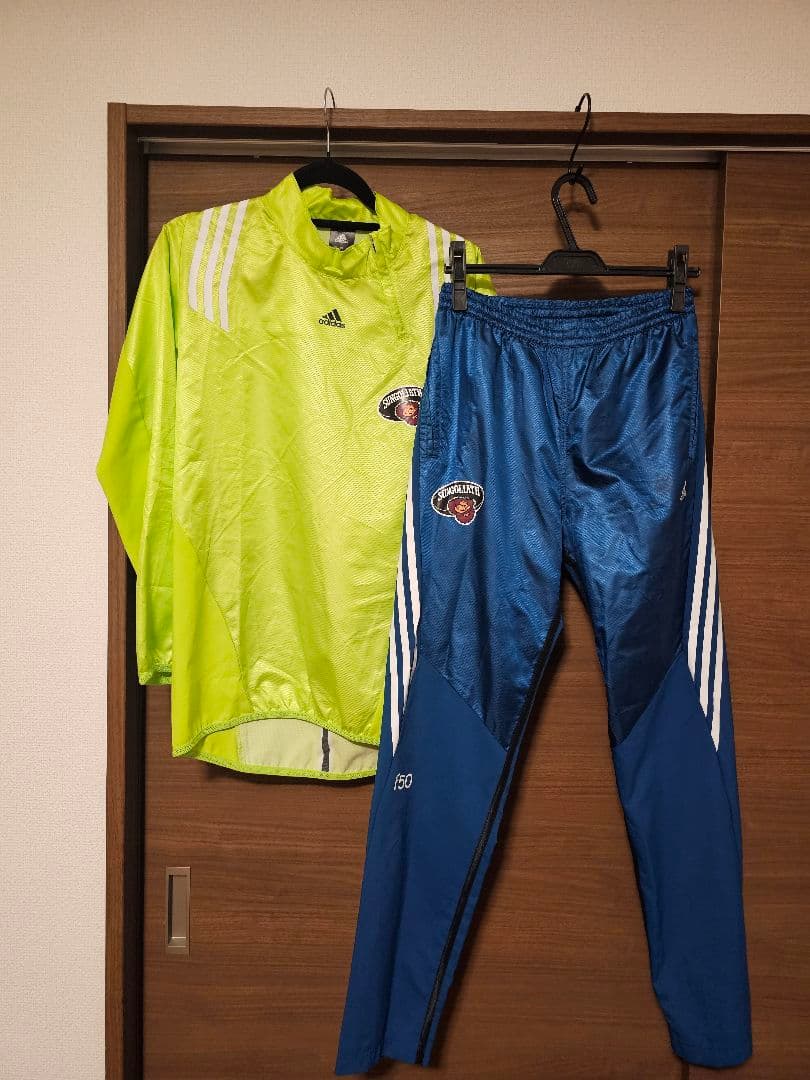 サントリーサンゴリアス　薄手ヤッケ上下