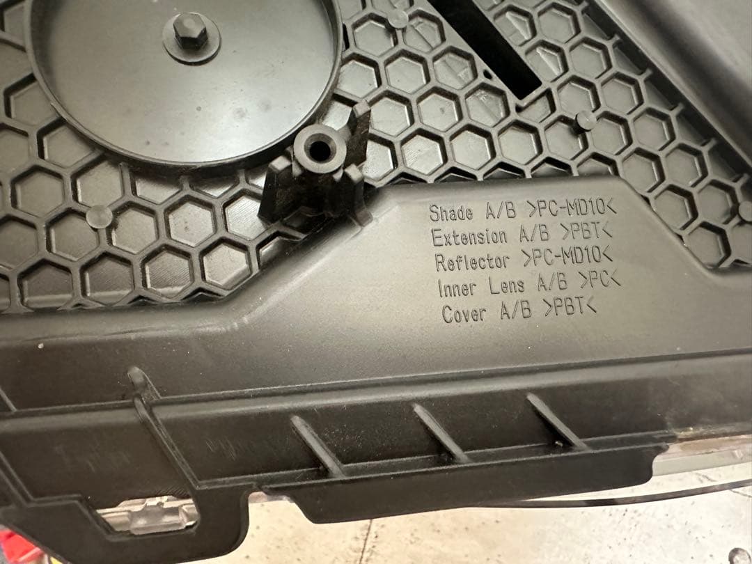 【トヨタ純正】ヤリスクロス ヘッドランプASSY 左側 81150-52N21