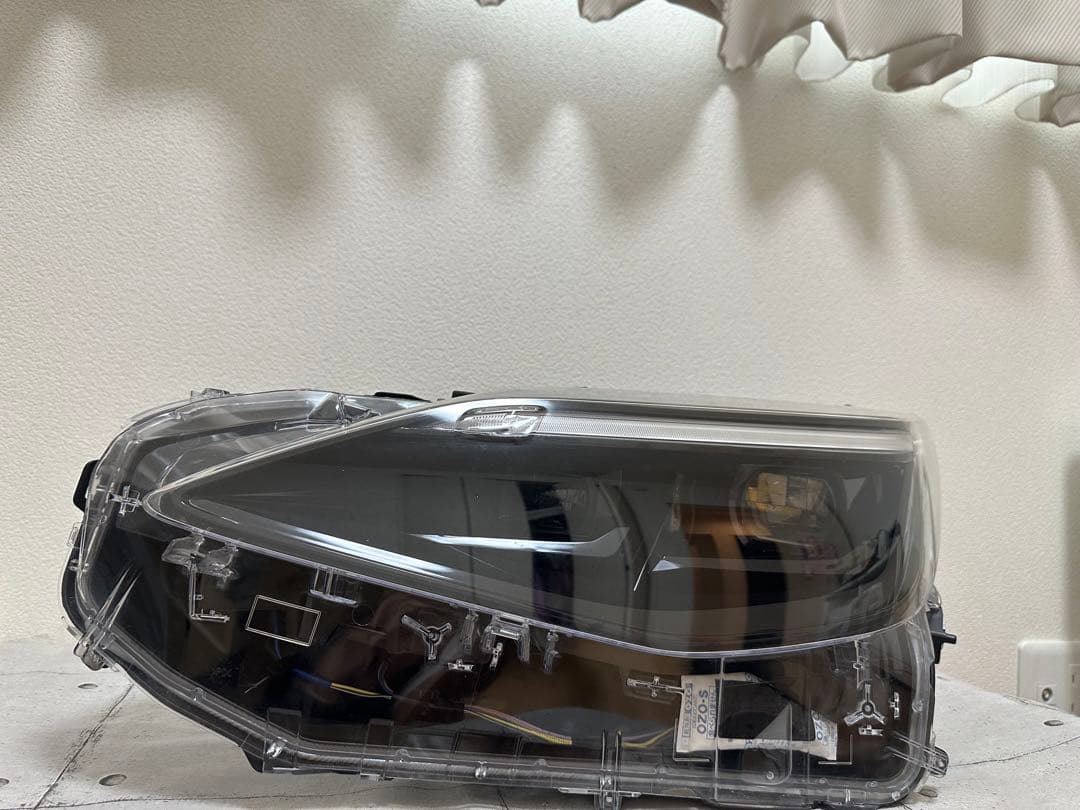 【トヨタ純正】ヤリスクロス ヘッドランプASSY 左側 81150-52N21