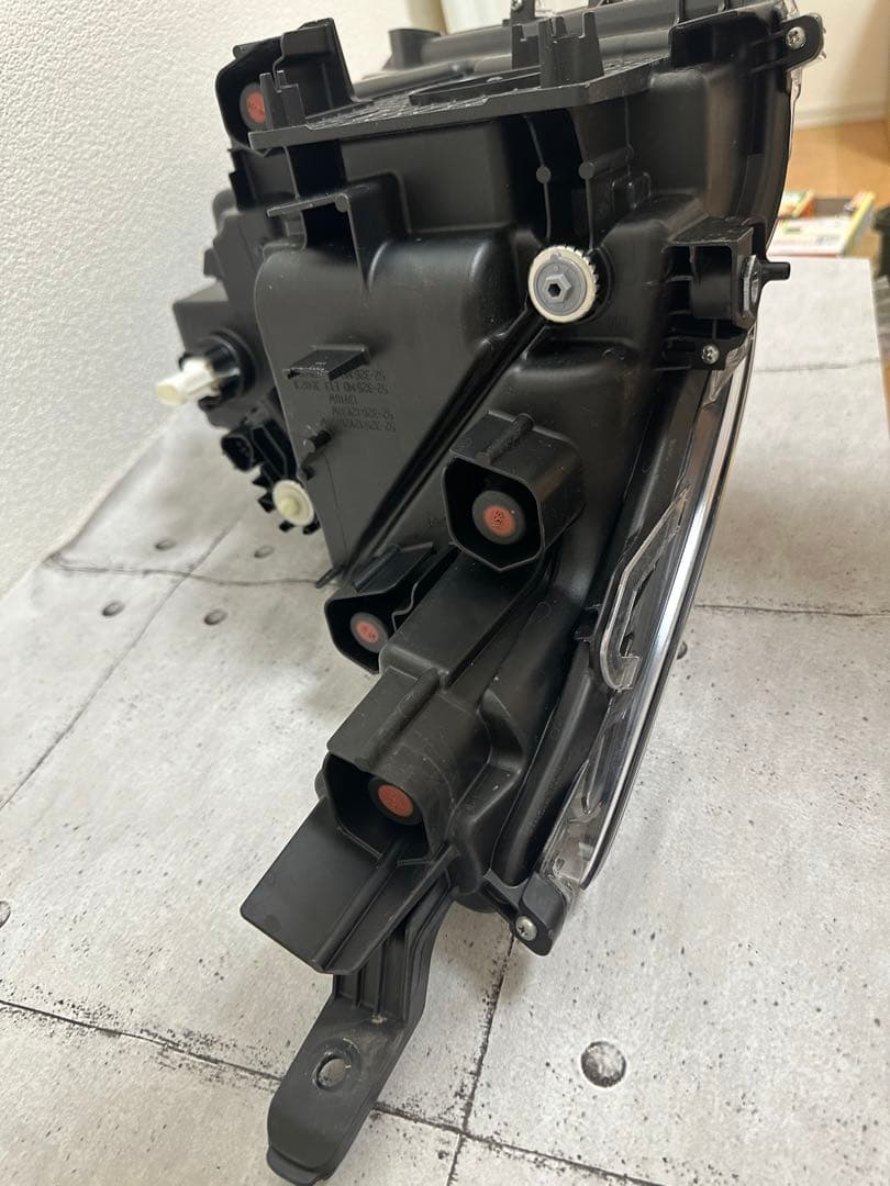 【トヨタ純正】ヤリスクロス ヘッドランプASSY 左側 81150-52N21