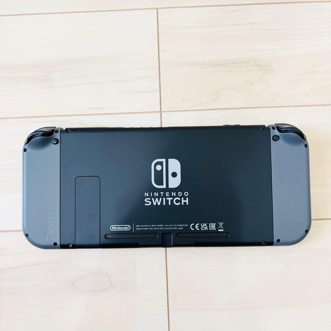 【未使用に近い】2024年モデル　Nintendo Switch スイッチ　本体