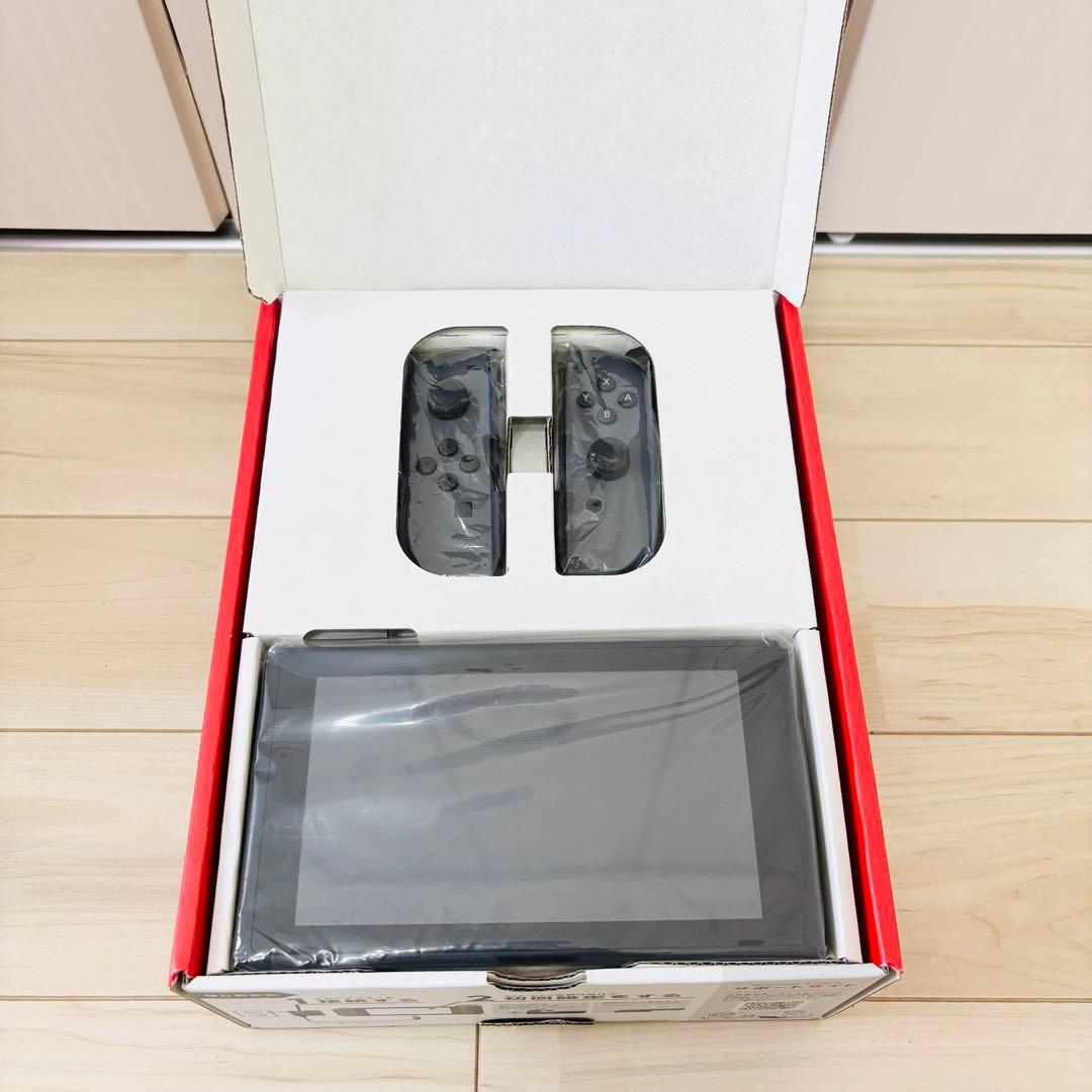【未使用に近い】2024年モデル　Nintendo Switch スイッチ　本体