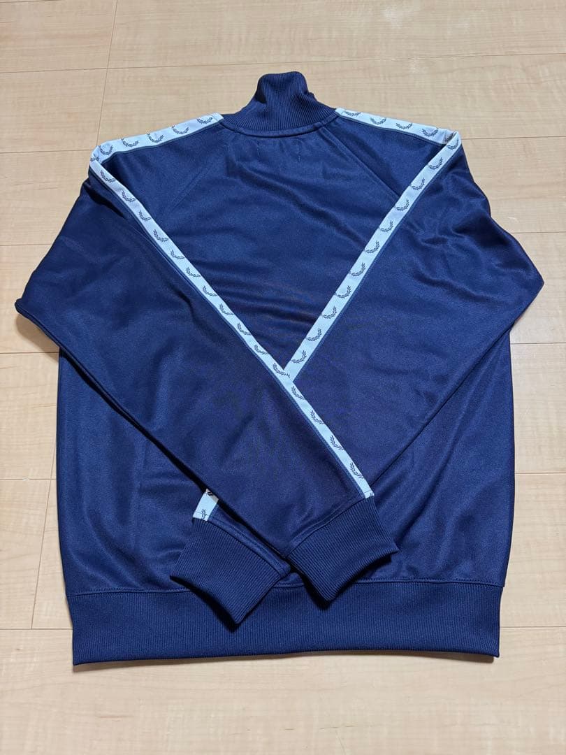 FRED PERRY(フレッドペリー) トラックジャケット　ネイビー　M