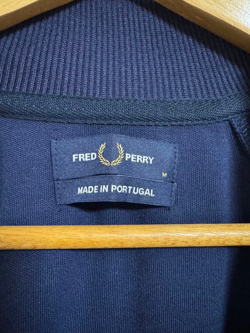 FRED PERRY(フレッドペリー) トラックジャケット　ネイビー　M
