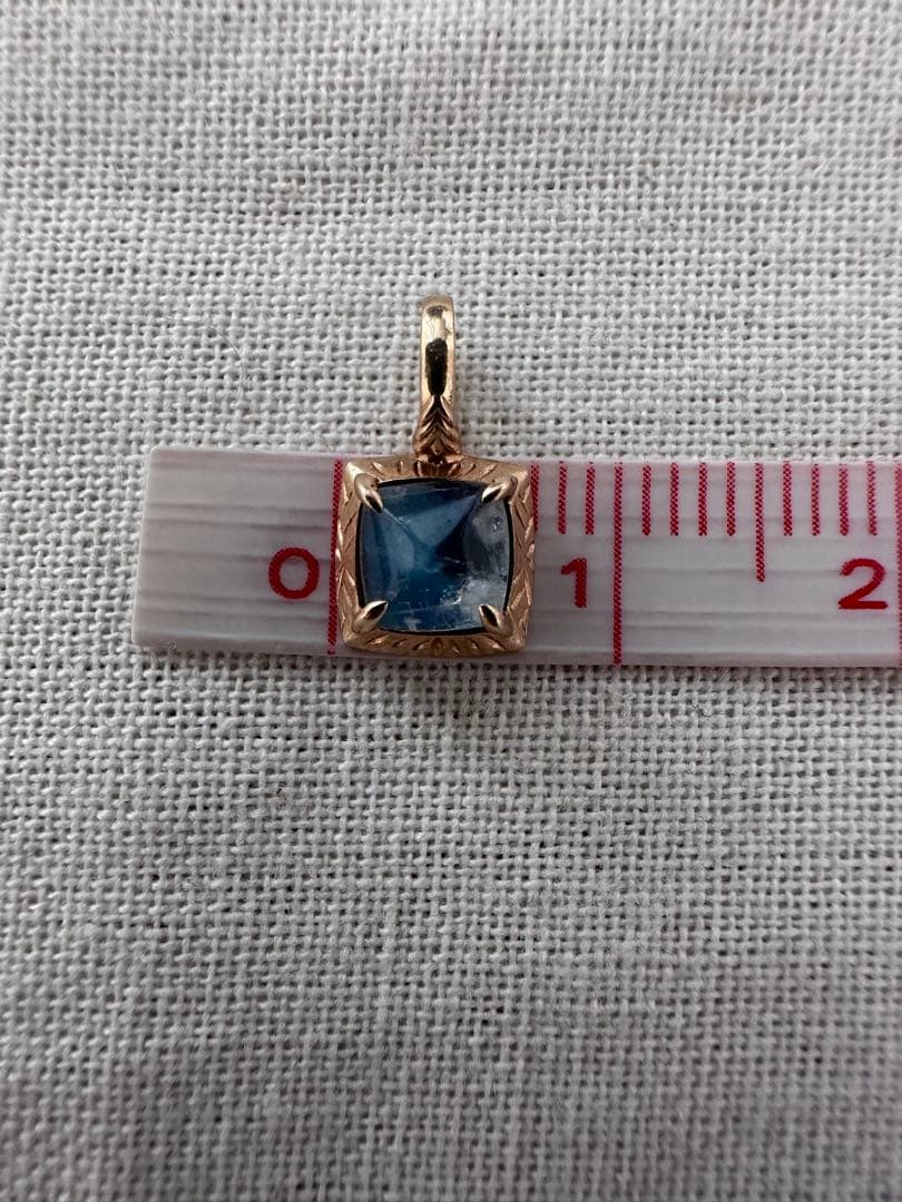 agete アガット　K10ブルートパーズチャーム　ネックレス　チャーム