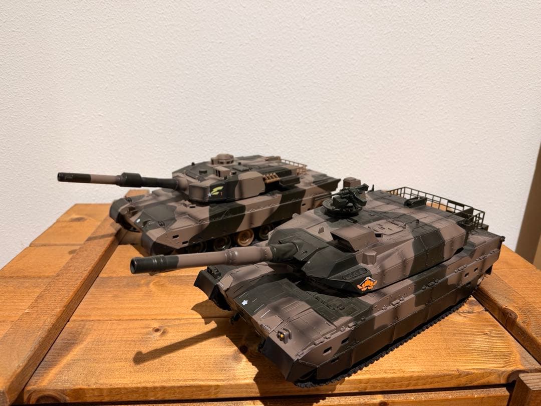 京商 BB弾バトルタンク ウェザリング仕様 陸上自衛隊10式90式戦車２台セット