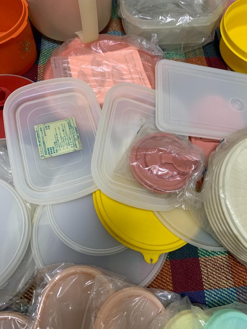 タッパーウェア ふたと容器 大量セット お得なまとめ売り TW-063