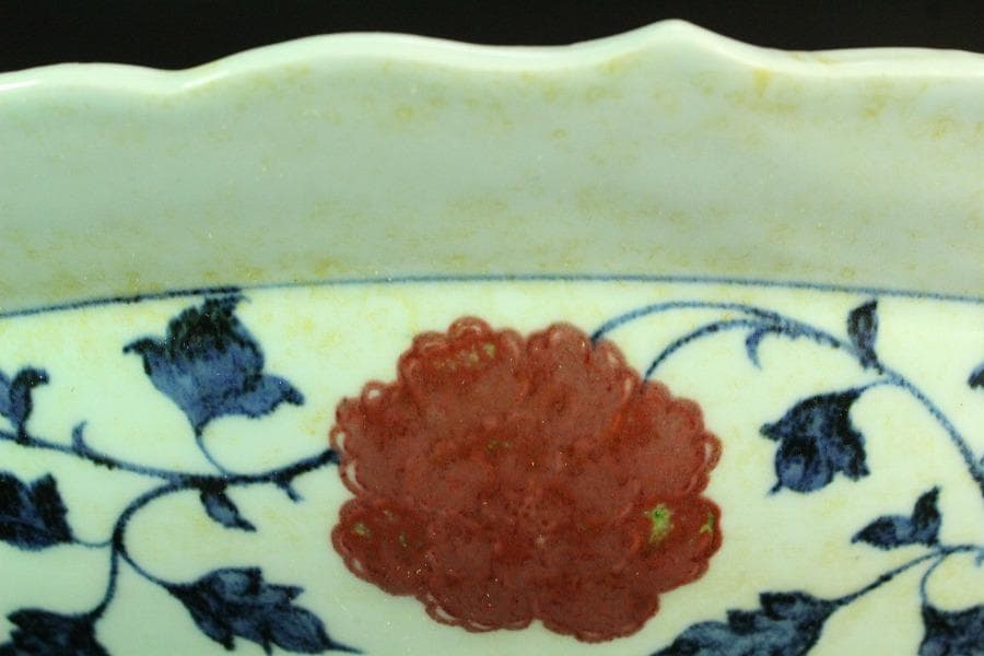 中国美術 青花 紅 纏枝蓮花麒麟鳳紋 皿(K-A836)