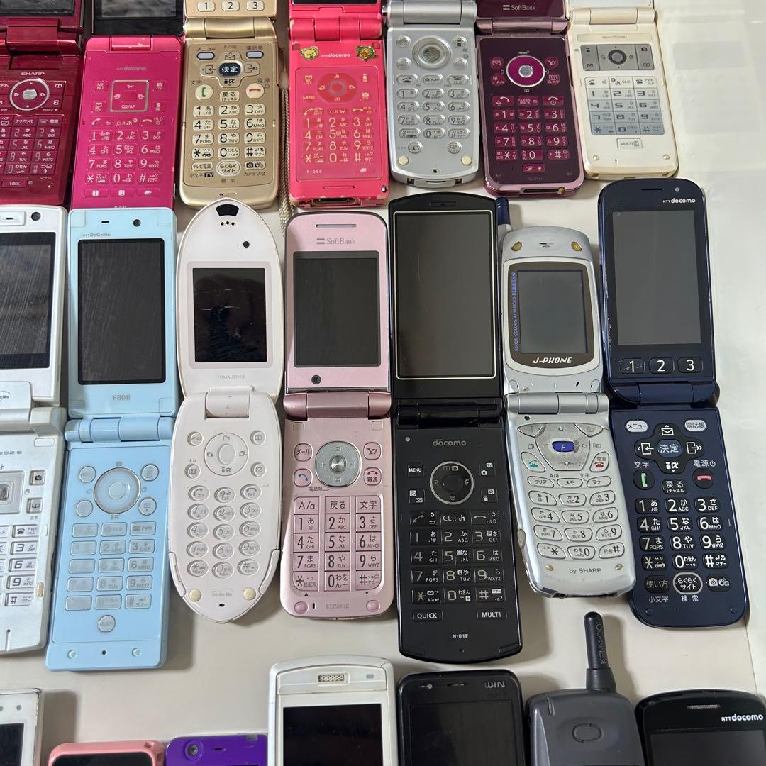 が*ら様 携帯電話本体 大量 まとめ 62台セット 動作未確認 ジャンク ガラケ