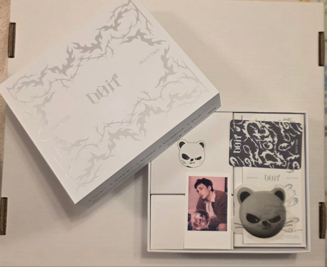 K-POP・アジア StrayKids DO IT EVIL SKZOO SPEAKER