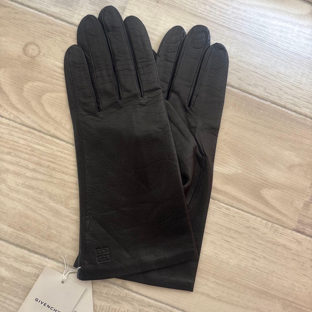 GIVENCHY ブラックレザー手袋 新品タグ付き