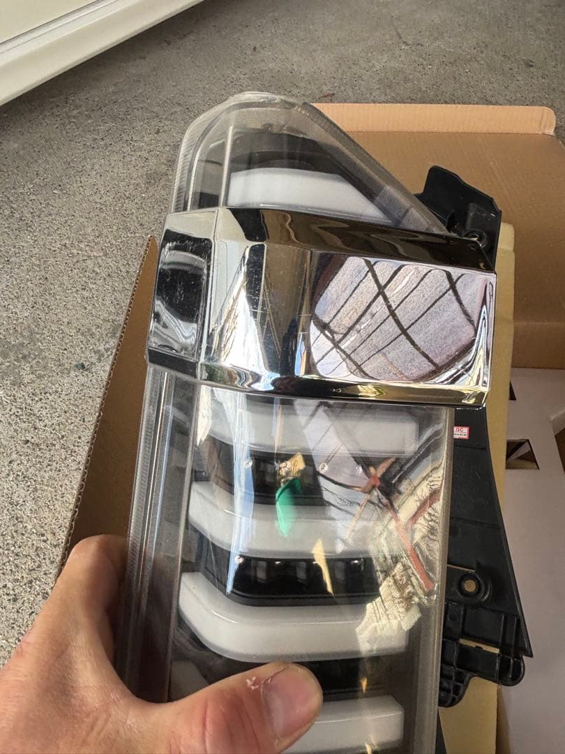 ＮＢＯＸjf1クリスタルアイ　 テールランプ