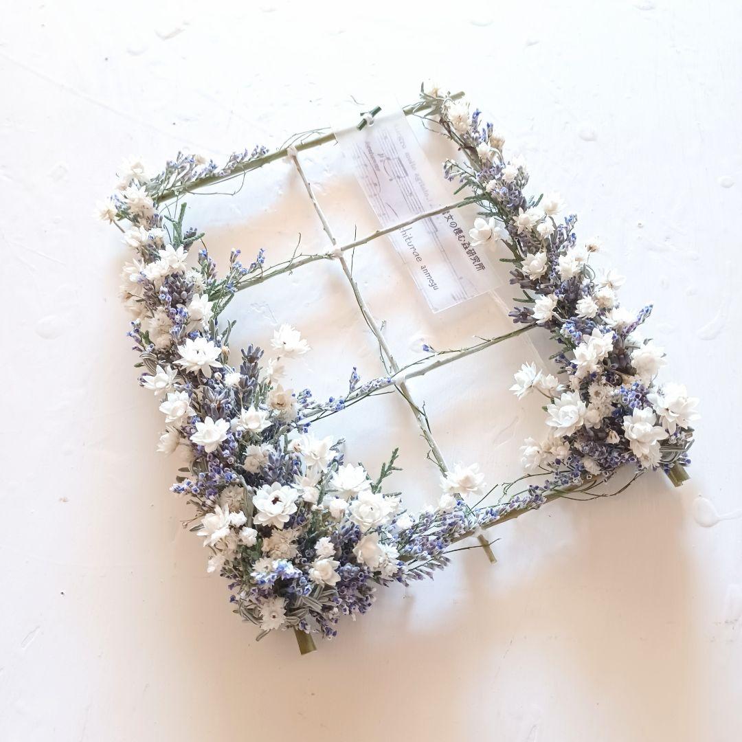 新品 未使用 ドライフラワー リース 窓枠 フレーム 額縁 インテリア 雑貨