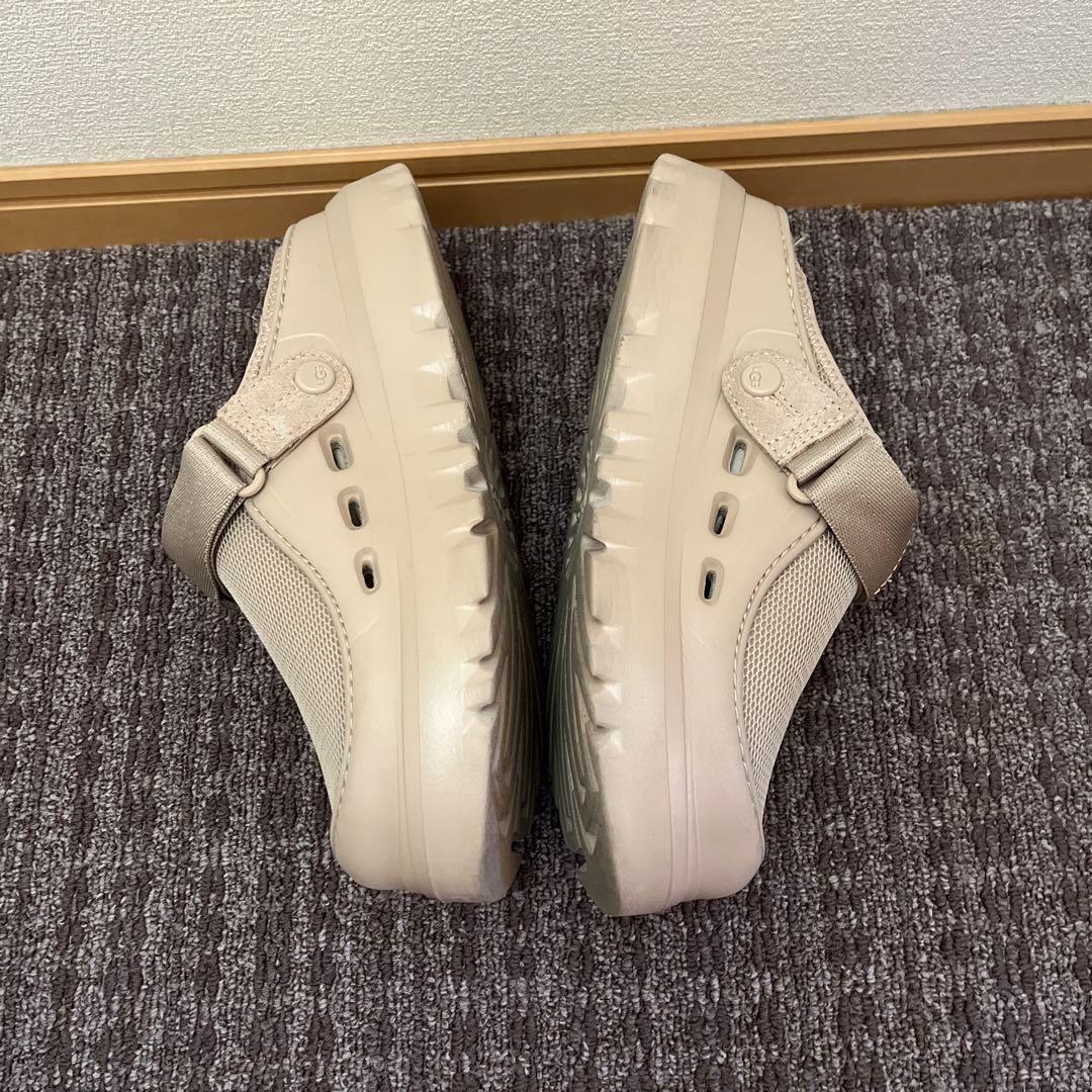 ほとんど履いてないugg サンダル