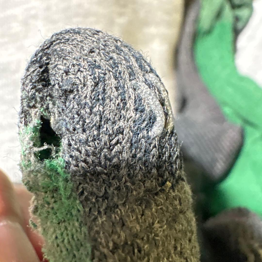 緑の5本指ソックス ダメージあり L