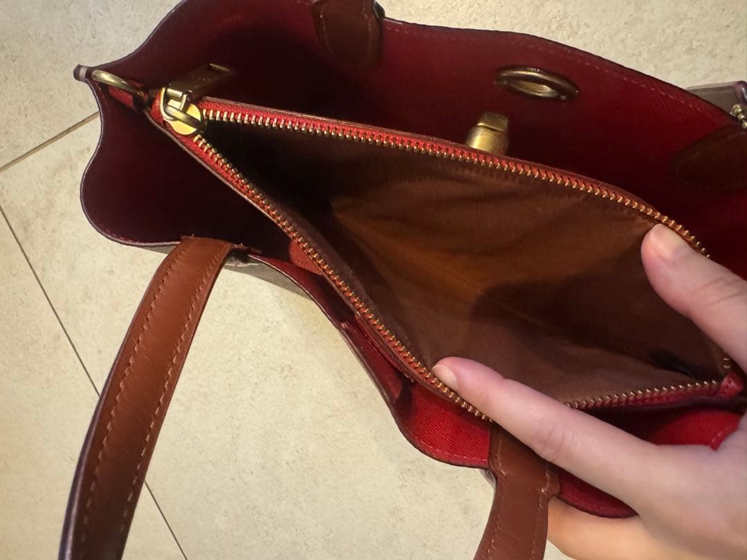 新品コーチ coachダイナソー柄トート/ショルダーバッグ