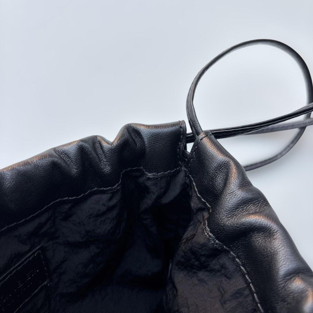 BOTTEGA VENETA スモールダストバッグ　ブラック　ショルダーバッグ