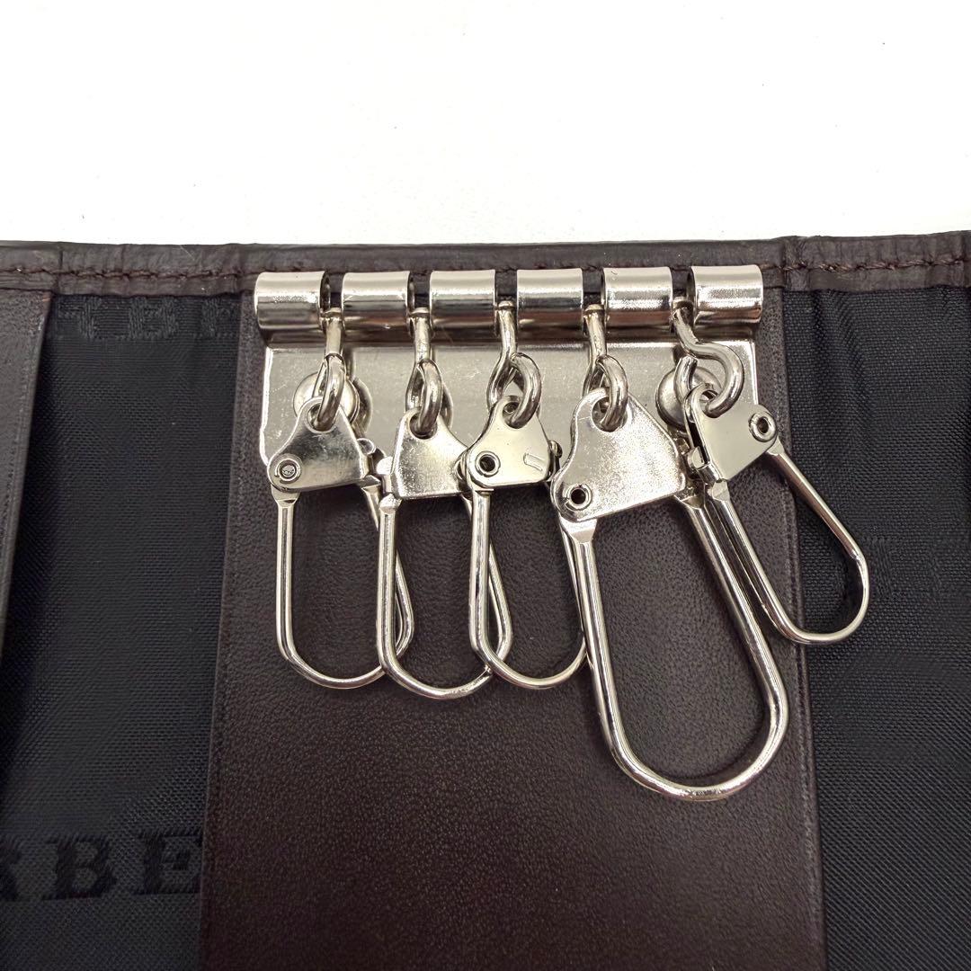 新品・未使用　BURBERRY チェック柄 5連キーケース　ロゴ入り　箱付き