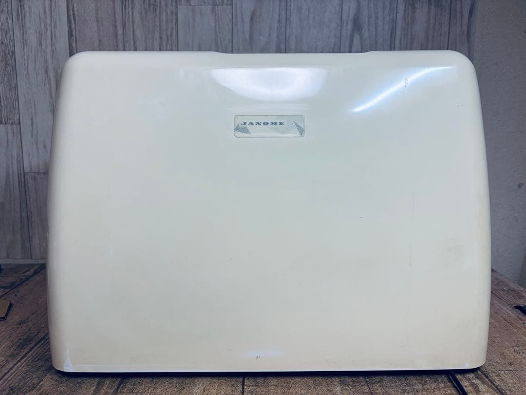 ジャノメ jp500、模様も豊富なパワフル実用ミシン、押え完備！清掃整備済み