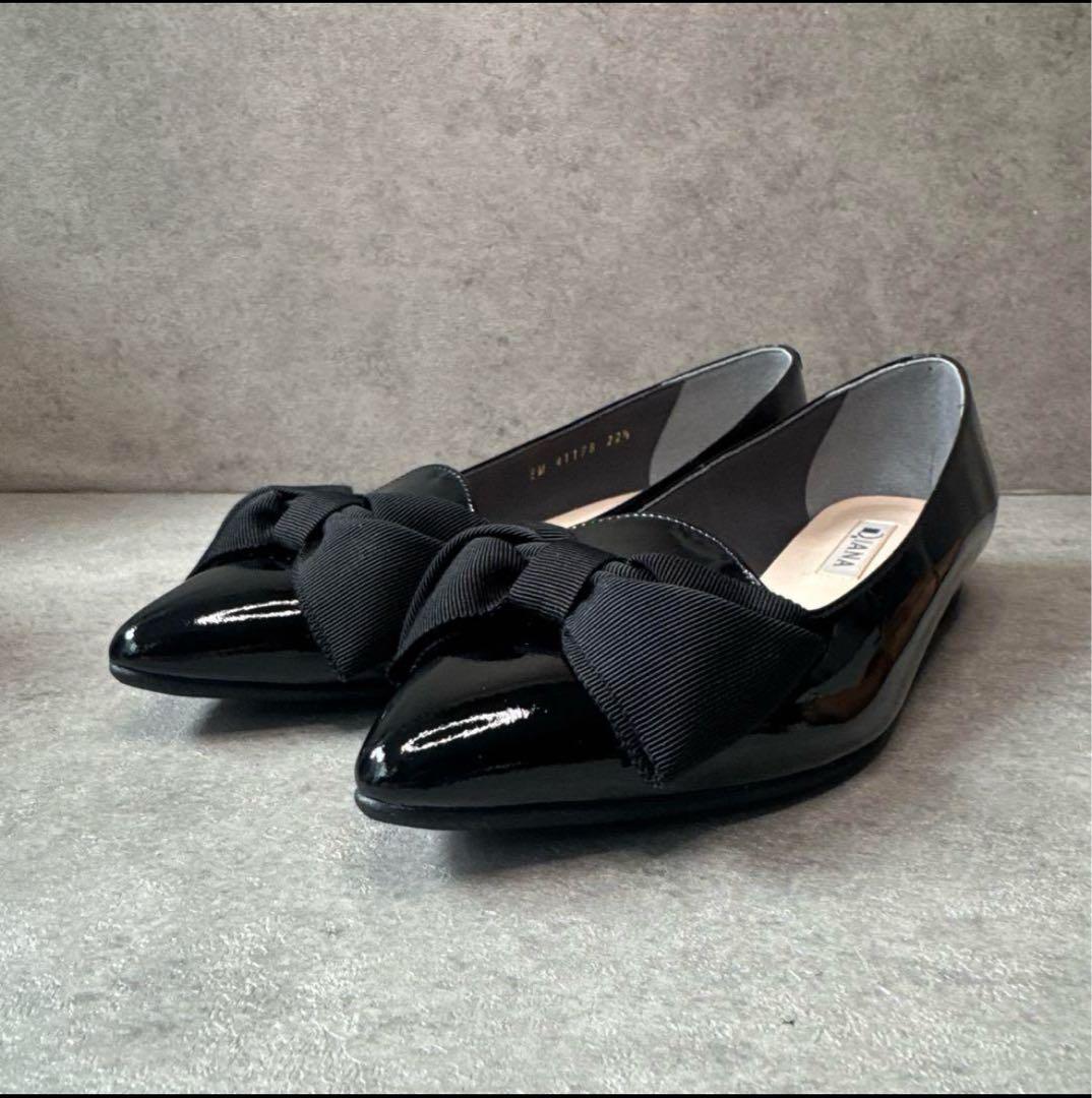 新品！ダイアナ オペラシューズ ポインテッドトゥ リボン エナメル フラット