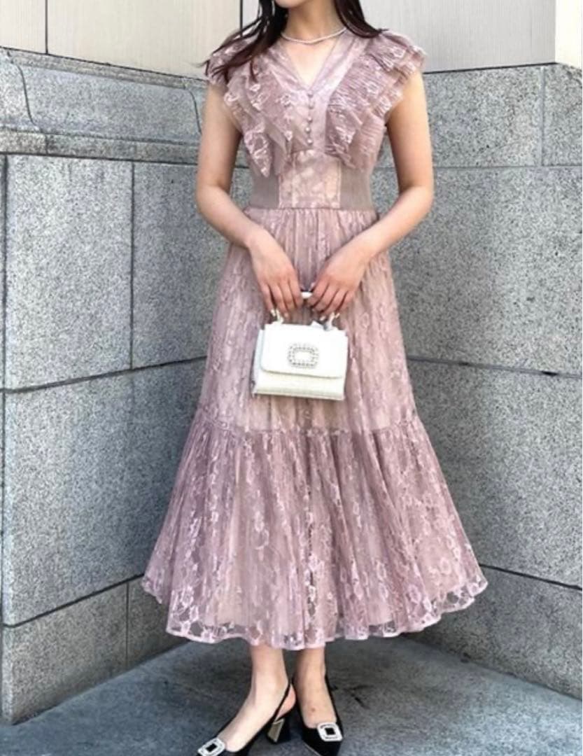 【美品】SNIDEL(スナイデル) ワンピース ラメプリーツドレス ピンク1