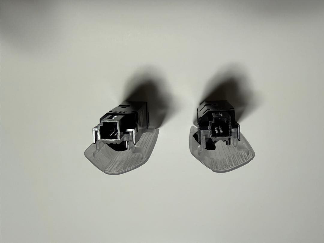 レクサス純正　プロジェクションカーテシイルミ　0852D-33010