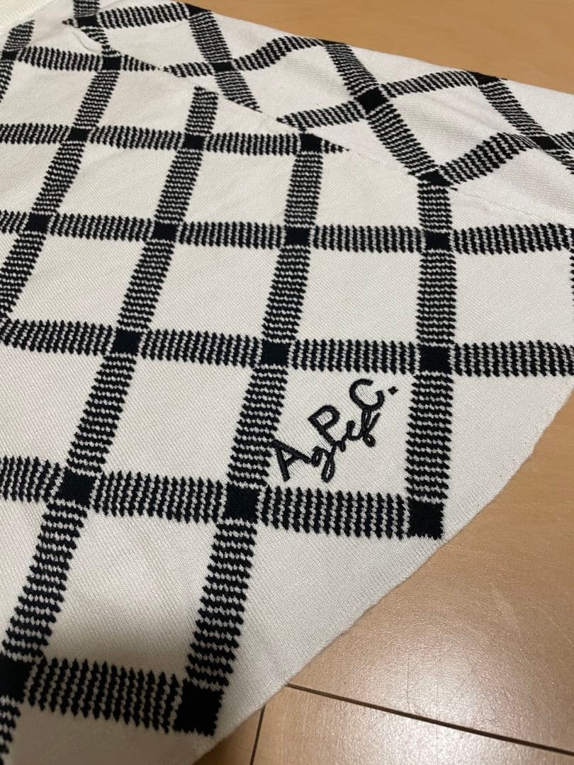 A.P.C. 　アーペーセーゴルフ　レディースゴルフウェア　上下セット　ニット