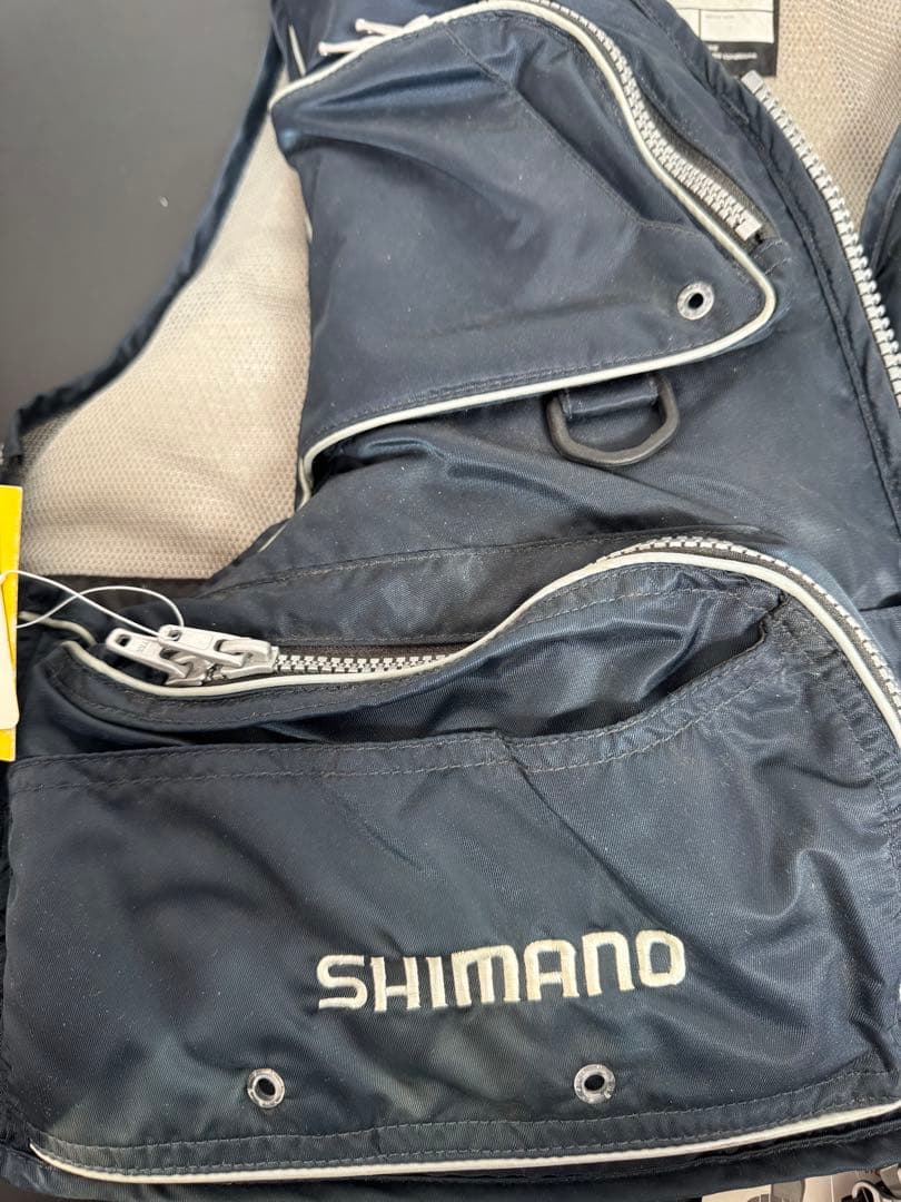 シマノ NEXUS フィッシングベスト ネイビーLLサイズ（管理No.R2）