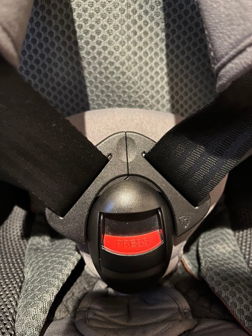 minchan　エールべべ クルット R ウィチャイルドシート