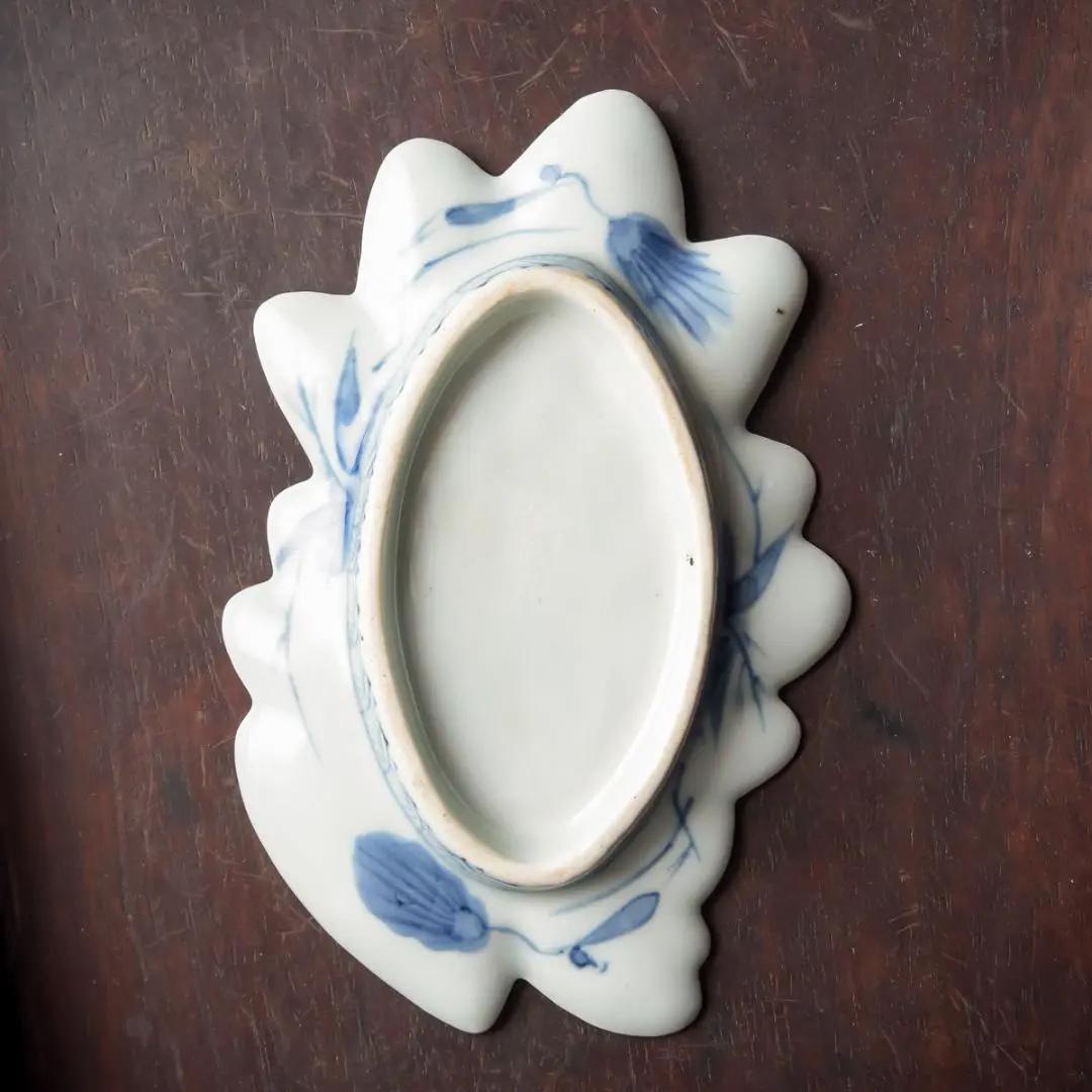 Yuish ◆138◆　鍋島焼絵皿　染付　孔雀図　小皿　藍鍋島　古伊万里