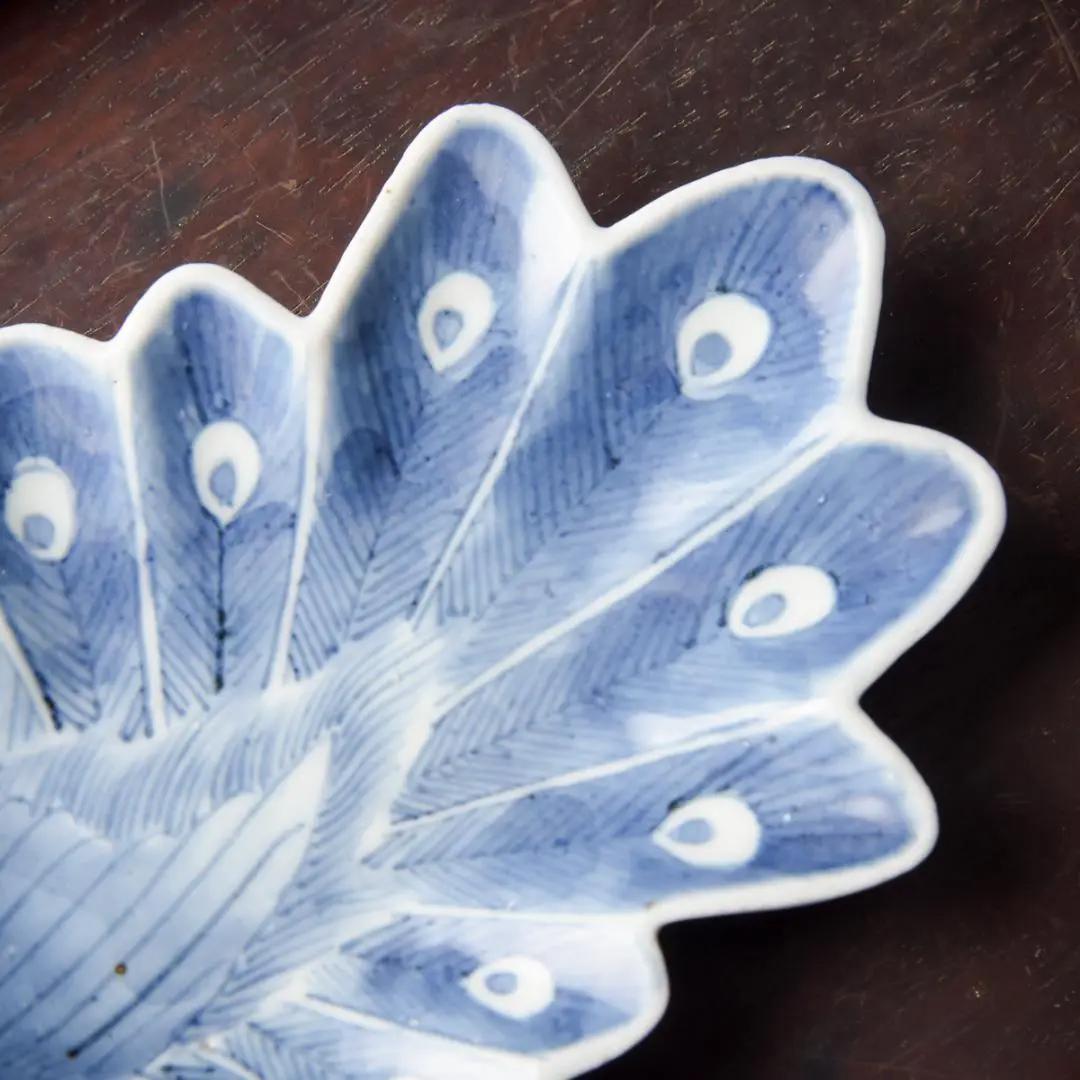 Yuish ◆138◆　鍋島焼絵皿　染付　孔雀図　小皿　藍鍋島　古伊万里