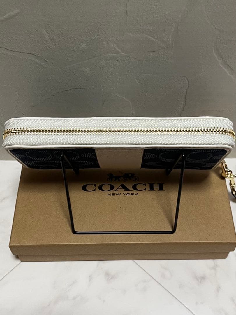 ✨️新品未使用✨️COACH ネイビー ホワイト 長財布