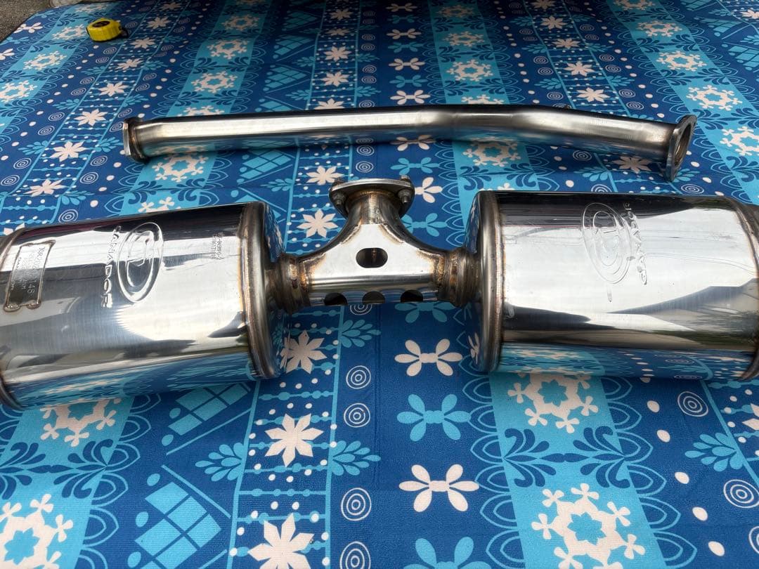 80ハリアーハイブリッド グランブレイズ用GANADORマフラー