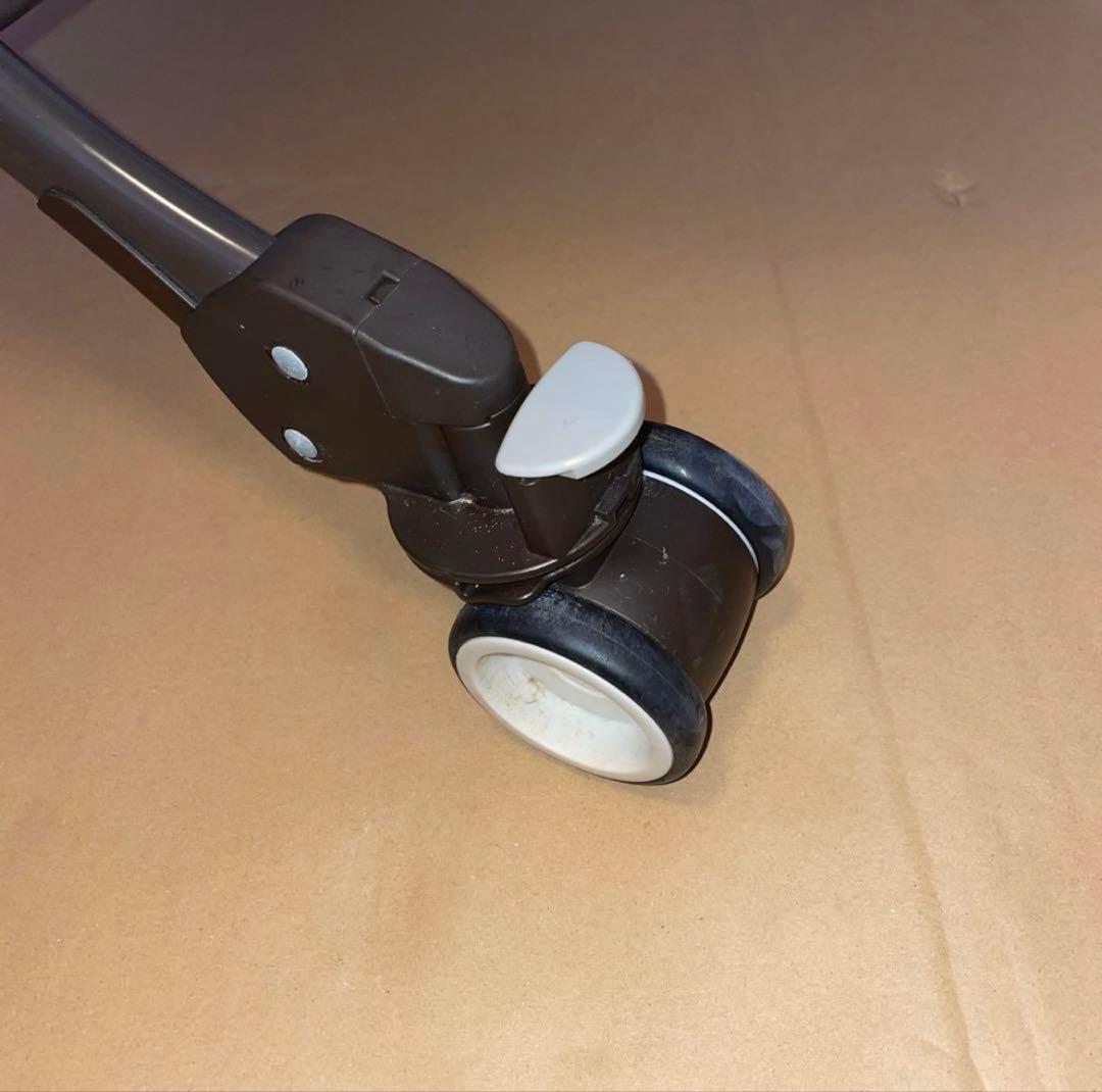 Aprica ユラリズムオート