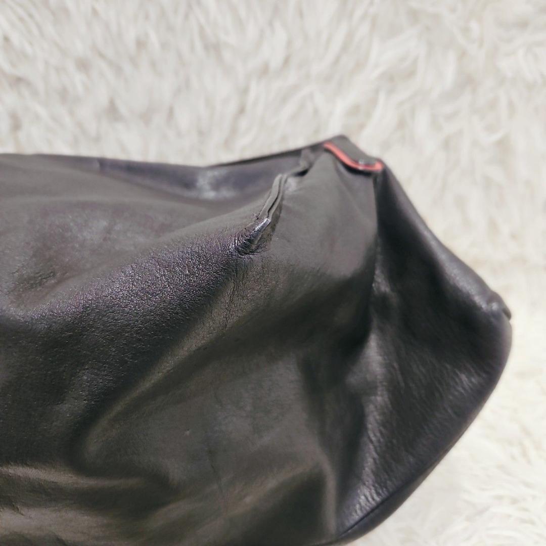 美品 Kawa kawa カワカワ レザーショルダー バッグ シルバーリング金具