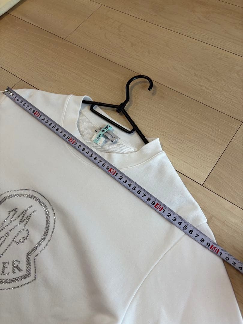23AW美品❣️正规品❣️男女兼用モンクレールロゴエンブロイダリートレーナーホワイト