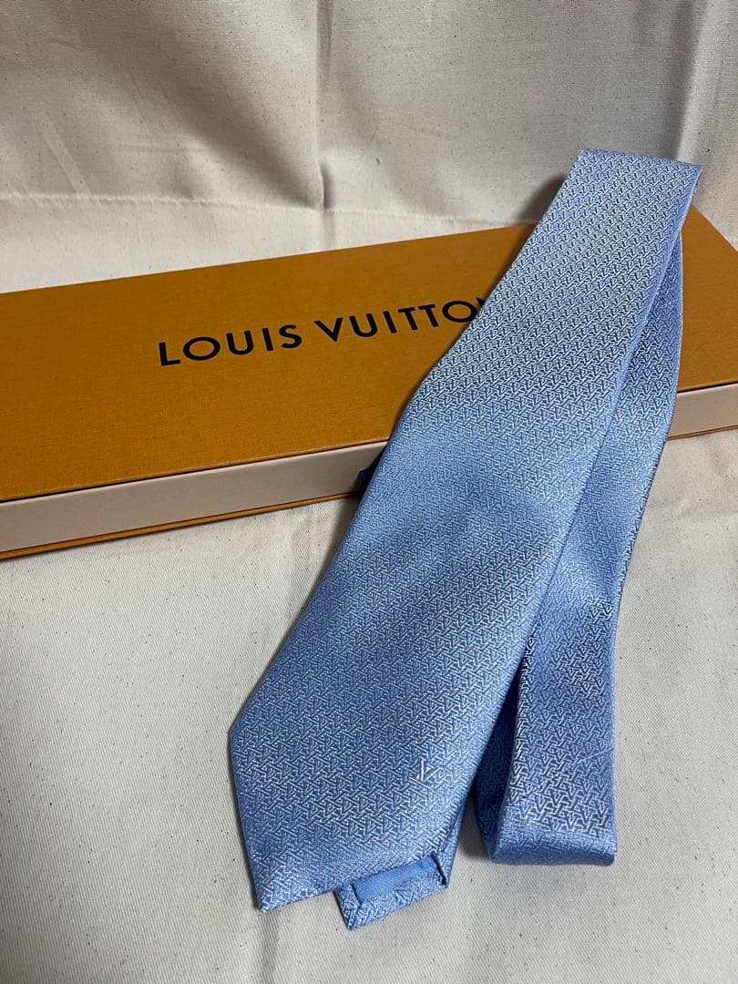 ルイヴィトン LV ネクタイ 新品未使用 箱付き
