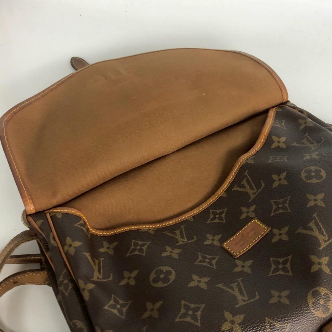 LOUIS VUITTON ルイヴィトン ソミュール ショルダーバッグ