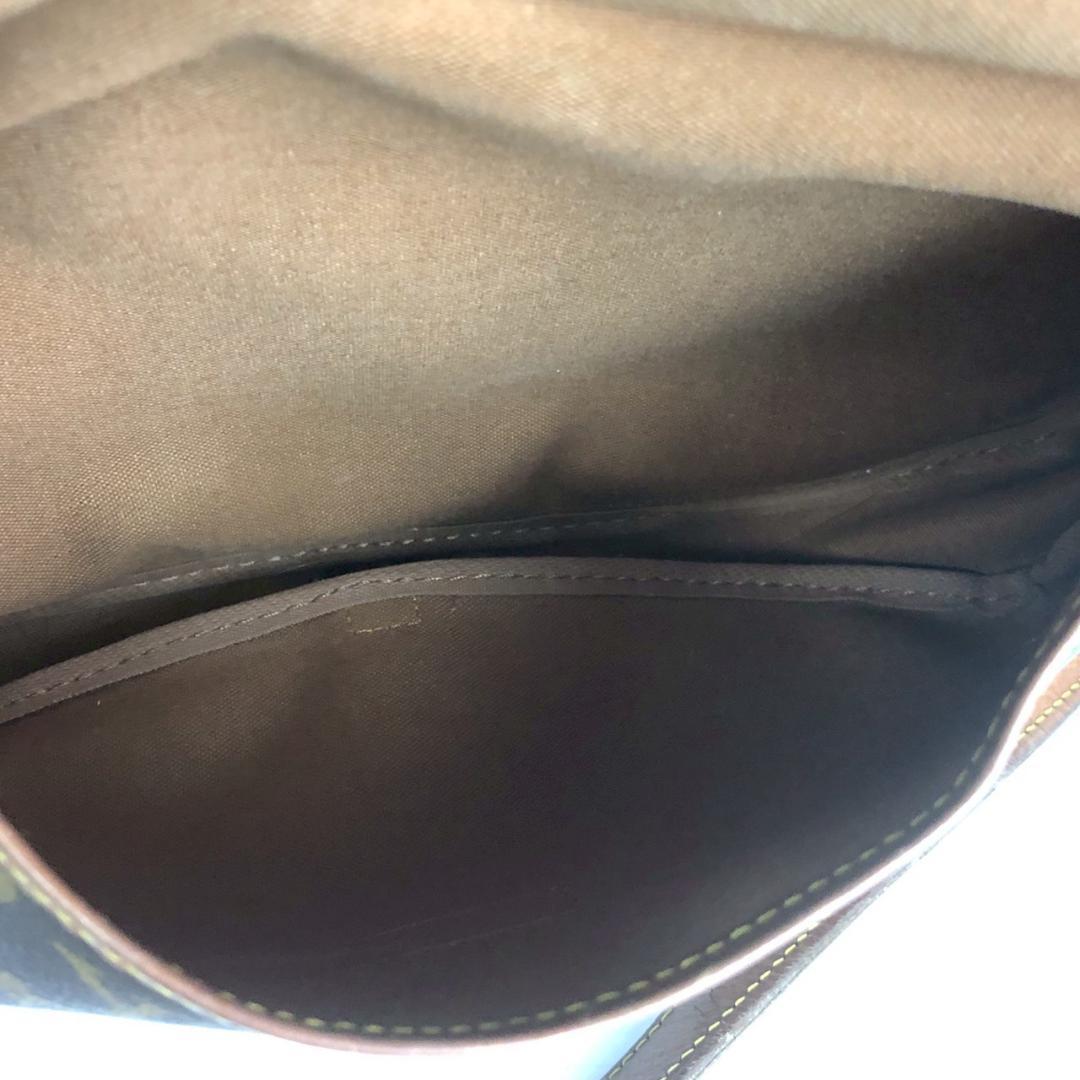 LOUIS VUITTON ルイヴィトン ソミュール ショルダーバッグ