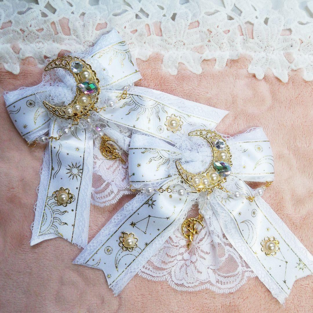 ライトグリーンMoonヘアクリップ　ロリータ　地雷　量産型　推し活　ハンドメイド