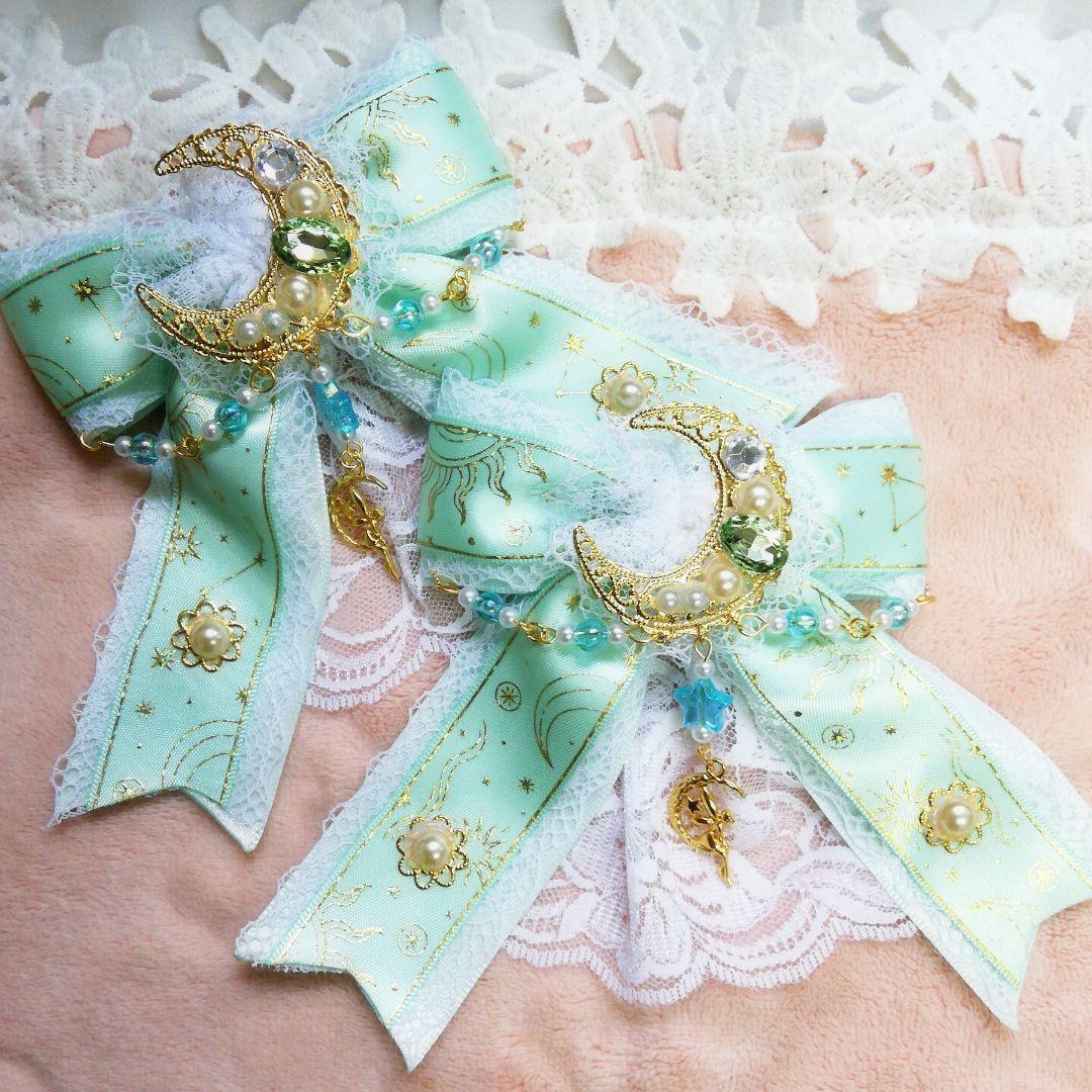 ライトグリーンMoonヘアクリップ　ロリータ　地雷　量産型　推し活　ハンドメイド