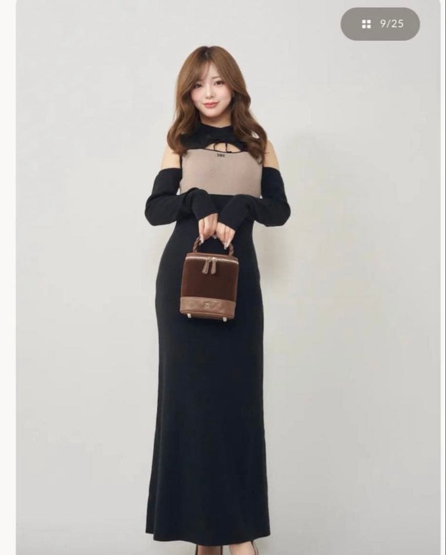 新品級✨ダーリッチ バイカラーデザインニットロングワンピース ロゴ