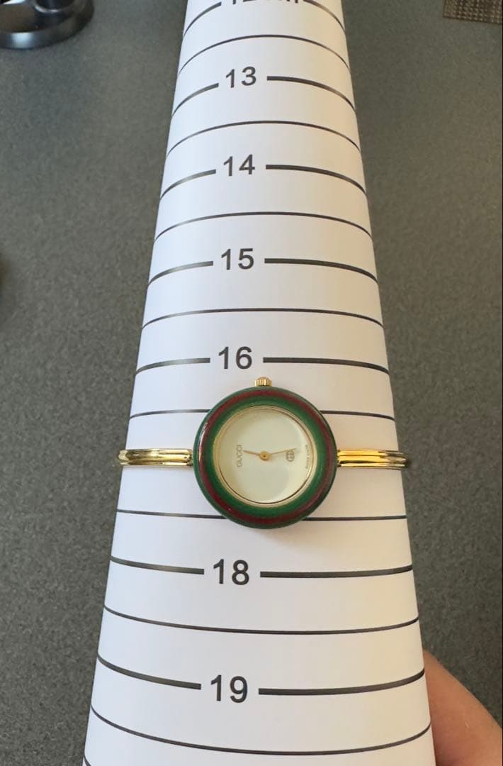 美品 グッチ 11/12.2 チェンジベゼル 12色 レディース クォーツ腕時計