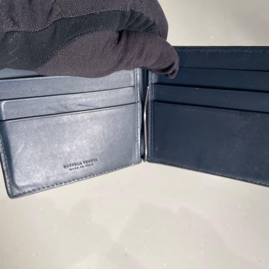 Bottega Veneta ネイビー レザー マネクリップ折り財布