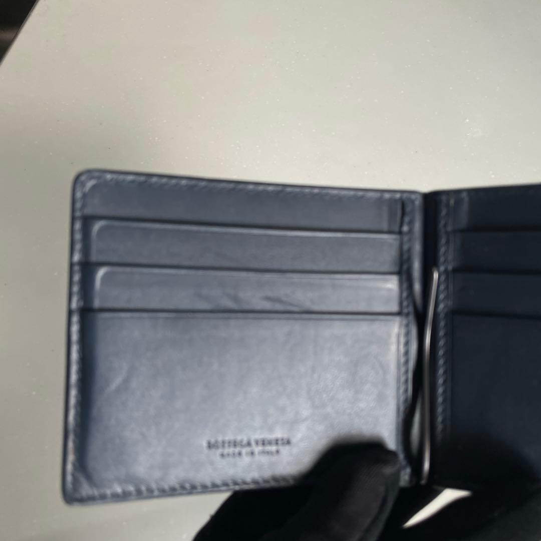 Bottega Veneta ネイビー レザー マネクリップ折り財布