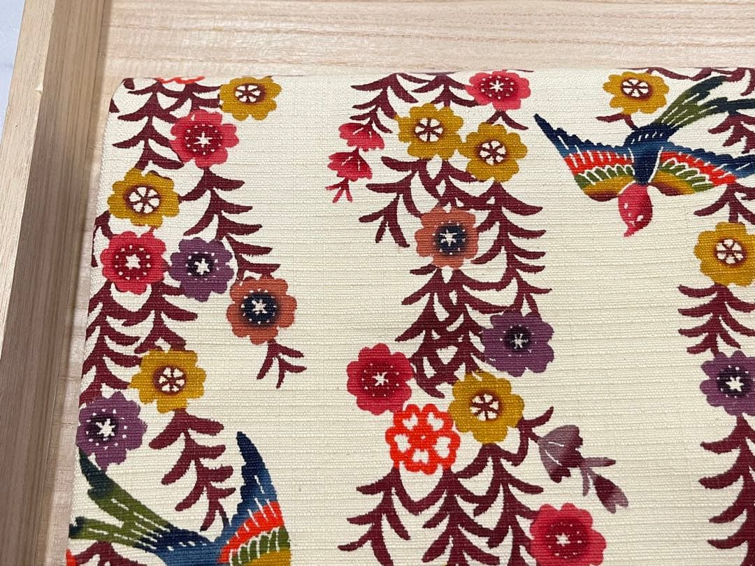 枝垂れ桜と鳥の紅型調型染め名古屋帯◇生成り色 未使用美品 染め帯 つばめ 紬地