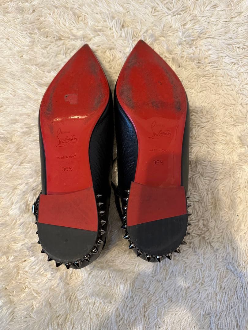 Christian Louboutin 黒 フラットシューズ スタッズ付きヒール