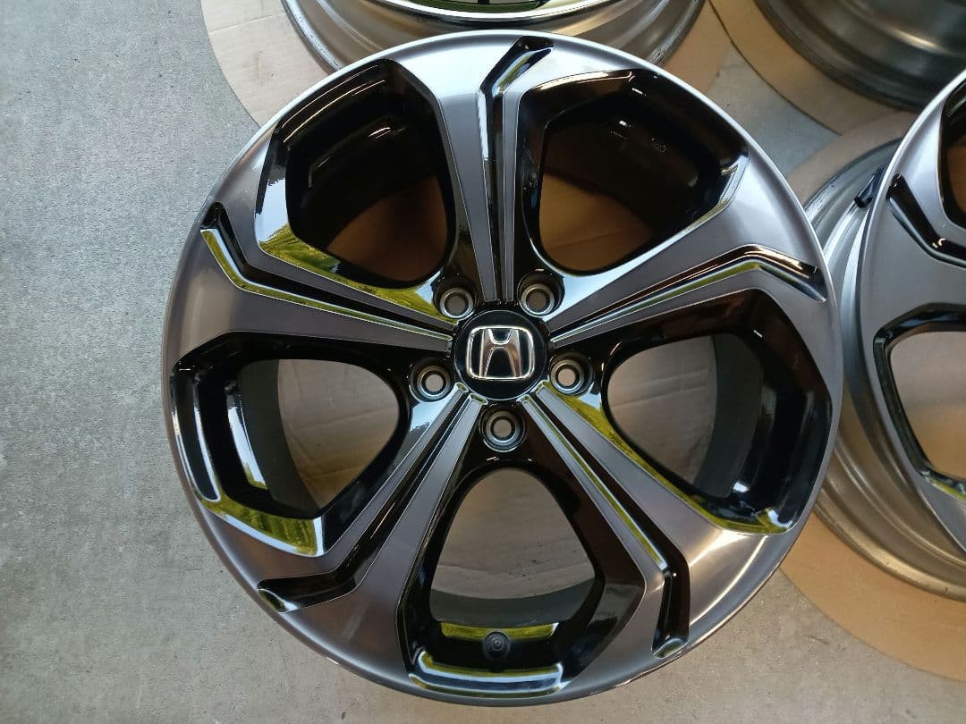 ジェイド純正１８インチホイール